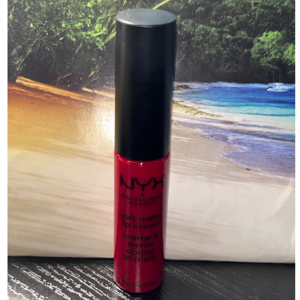 NYX Soft Matte Lip Cream Monte Carlo Deep Red Matte Lipstick‎ NEW